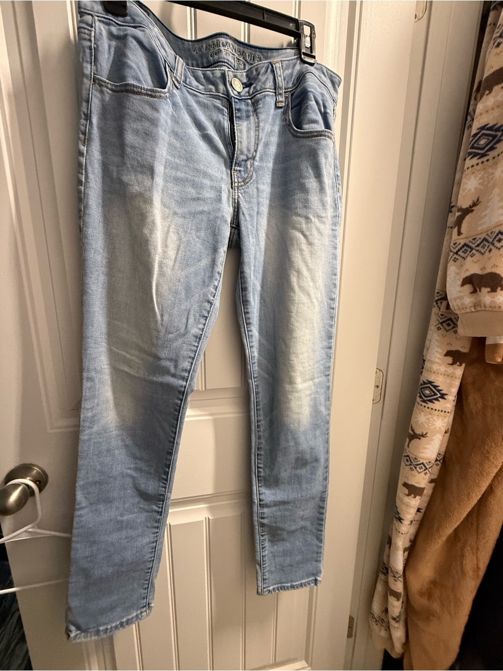 American Eagle Outfitters Light Wash Skinny Jeans